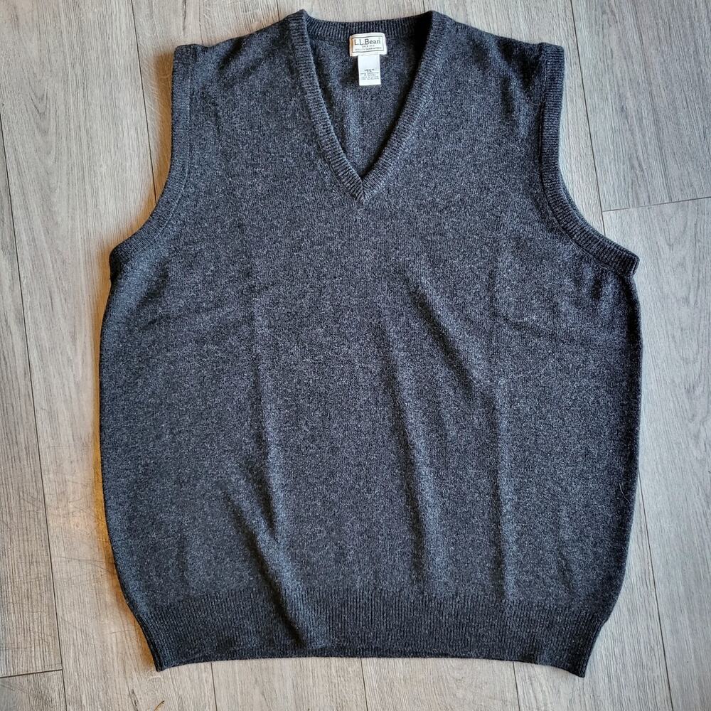Vintage LL Bean 100% Lambswool Men's L Gray Sweater Vest V Neck Academia
